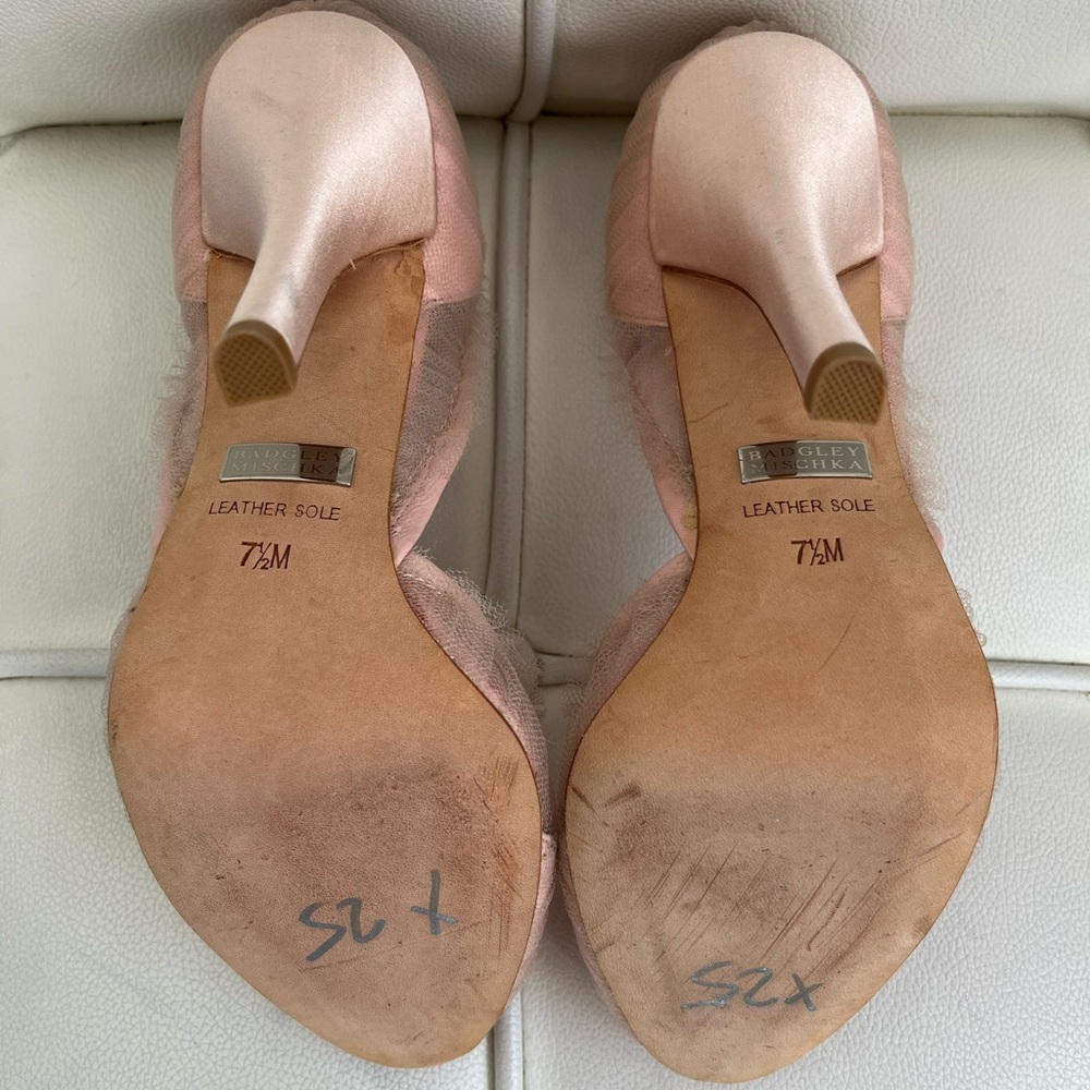 Badgley Mischka Ballet Pink Tulle 3in Heels 7 1/2M - Picture 5 of 9